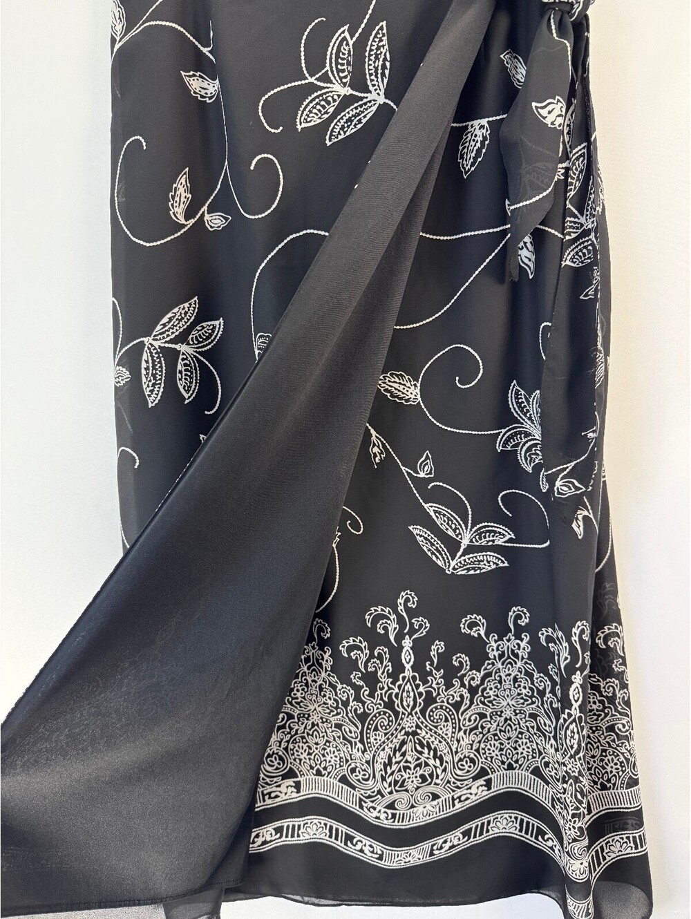 Vintage Herman Geist Black White Floral Wrap Maxi Skirt Boho Whimsigoth Womens M - Picture 3 of 8